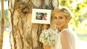 Vedetele preferă buchetele de mireasă albe - FOTO