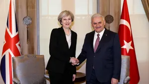 Theresa May şi Binali Yildirim doresc dezvoltarea relaţiilor dintre 