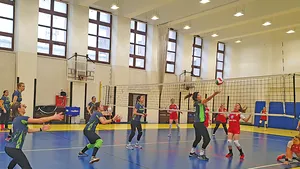 Catchball a devenit noul sport preferat al româncelor