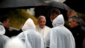 Papa Francisc, vizită în Nagasaki şi Hiroshima. Suveranul Pontif solicită interzicerea armelor nucleare 