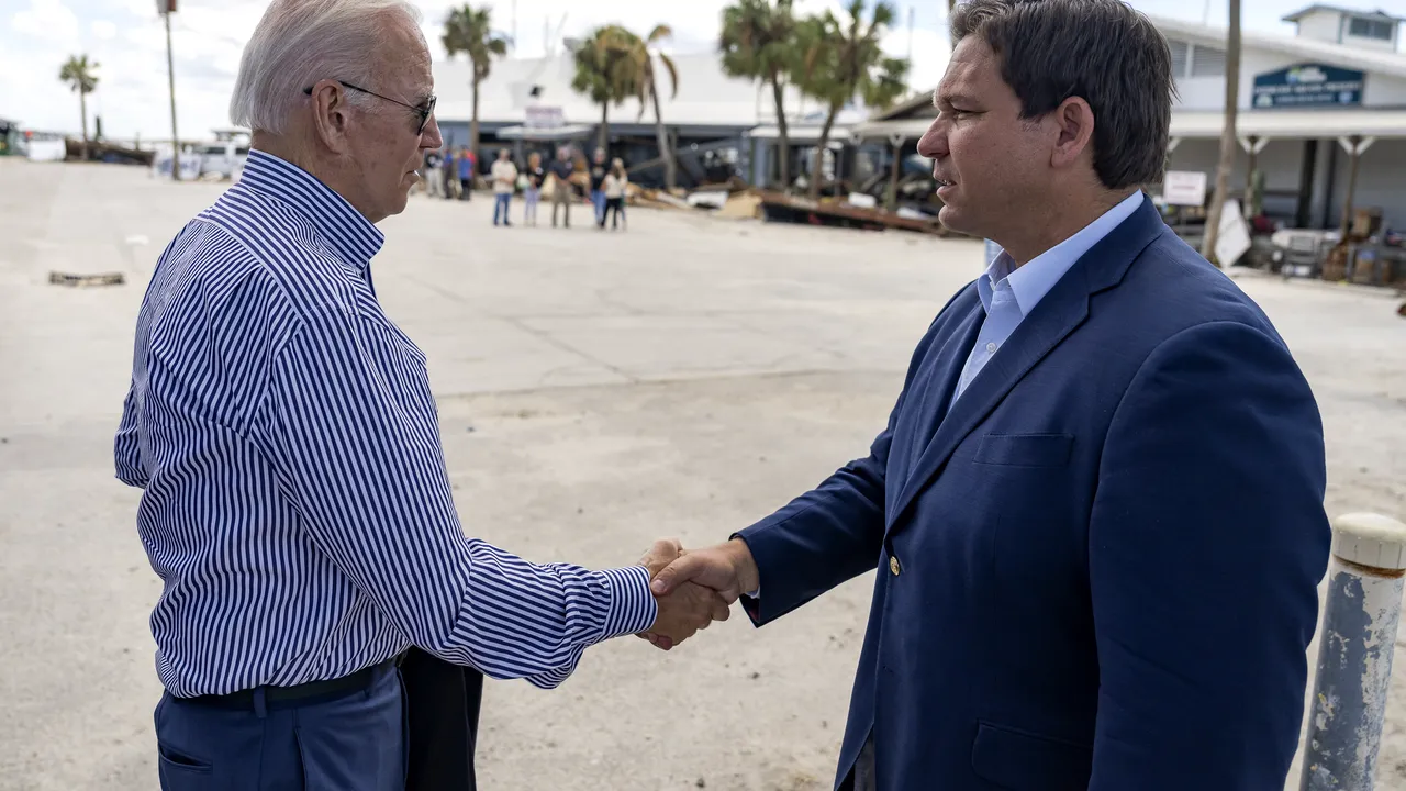 Sondaj: Ron DeSantis l-ar devansa pe Joe Biden, dar situaţia electorală rămâne incertă 