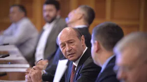 Traian Băsescu: Cei care au dus vocea străzii în PE privind Ordonanţa 13, au greşit. Liiceanu, patetic 