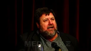 Hossu: Să le amintim că dacă ei ne distrug pe noi şi noi îi putem distruge pe ei, ştim unde stau