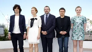 Premieră simultană la CANNES şi Bucureşti: 