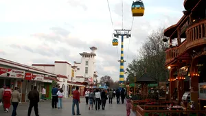 Udrea: Nu sunt mulţumită de cum arată litoralul; e ca un bazar
