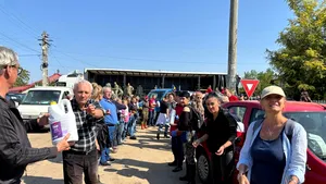 Peste 200 de funcţionari de la Ministerul Muncii au scos nămol din gospodăriile inundate din Galaţi