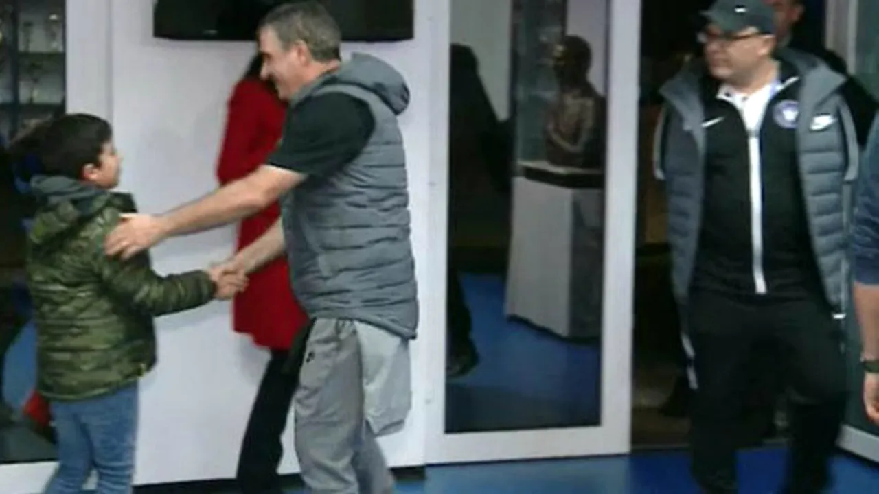 Hagi, invitat de un copil la ziua lui de naştere. Răspunsul dat de 