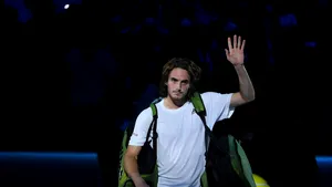 Tsitsipas s-a retras din Turneul Campionilor. Cine îl înlocuieşte pe grec?