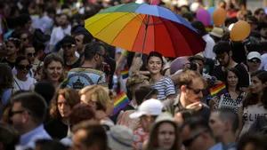 MITINGURI pro şi contra comunităţii LGBT/ Traficul este restricţionat în Capitală. Care sunt rutele alternative 