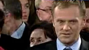 Platforma Civică îşi menţine prima poziţie în alegerile din Polonia