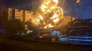 Un avion militar s-a prăbuşit peste o clădire rezidenţială din oraşul Eisk, în sudul Rusiei. Putin a fost informat despre accident