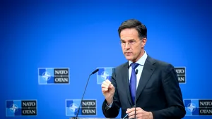 Şeful NATO: Implicarea aliaţilor din afara UE în eforturile industriale de apărare ale UE este vitală