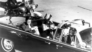 Documente din cadrul anchetei privind asasinatul preşedintelui John F. Kennedy au fost date publicităţii. Numărul de materiale desecretizate este impresionant