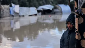 O furtună severă afectează Fâșia Gaza și agravează situația persoanelor strămutate