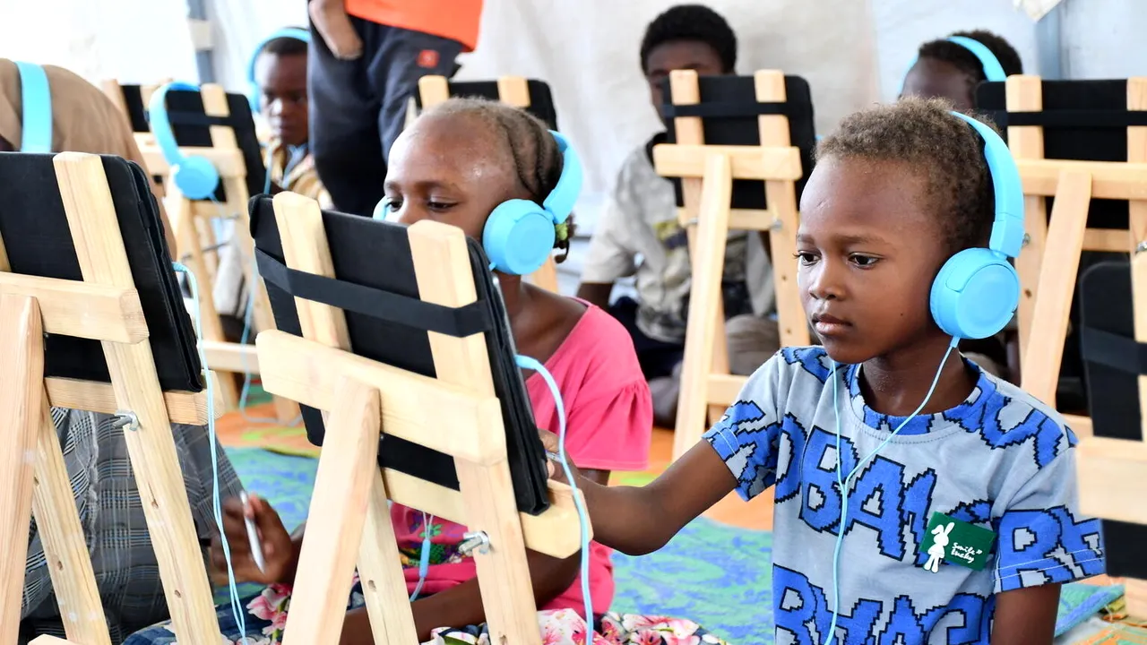 UNICEF: peste un milion de copii au renunţat la şcoală din cauza violenţei din Burkina Faso