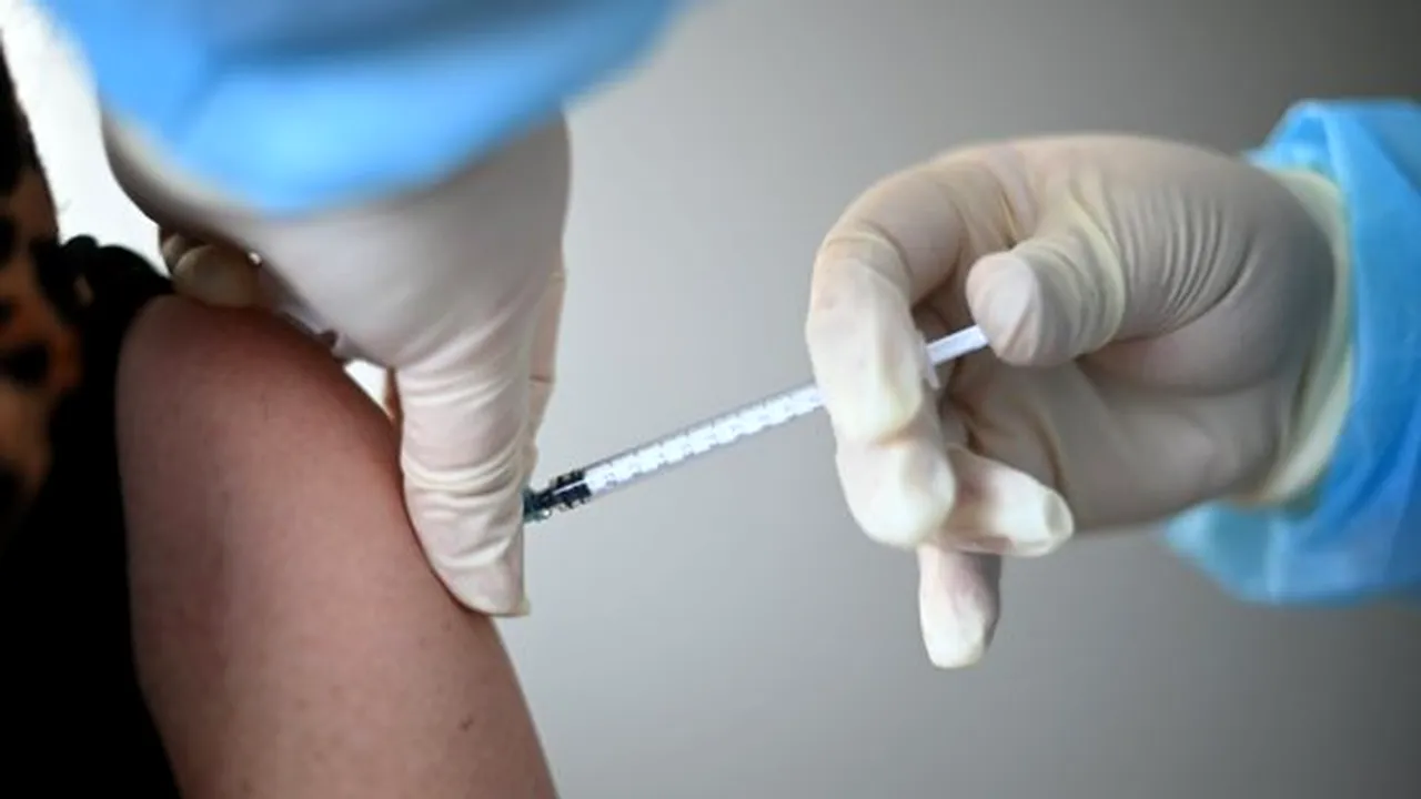 COVID-19: UE semnează un contract pentru un nou vaccin dezvoltat în Spania