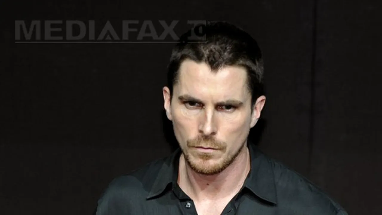 Actorul Christian Bale a suferit o accidentare gravă la nivelul genunchiului