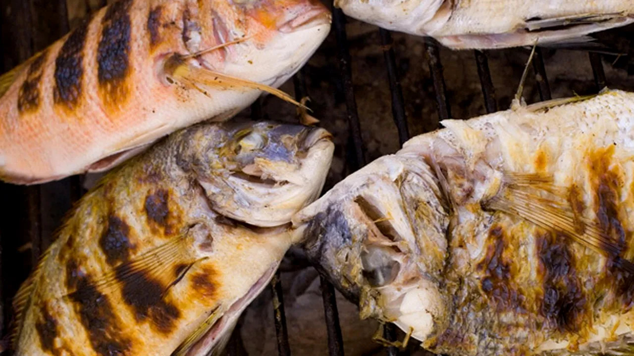 Pandemia a afectat piaţa locală a peştelui. Românii au consumat cu 20% mai puţin 