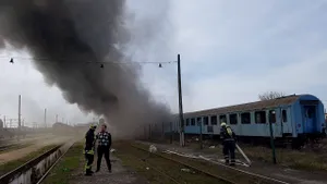 GALERIE FOTO Incendiu puternic în Gara de Nord din Timişoara