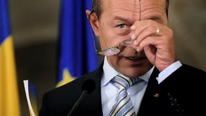 Băsescu: Mizez pe solidaritatea măcar a oamenilor politici din arcul guvernamental