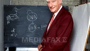 O scrisoare a savantului care a descifrat structura ADN-ului, vândută cu 6 milioane de dolari