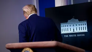 Împuşcături lângă Casa Albă! Preşedintele Donald Trump şi-a întrerupt brusc conferinţa