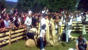 Băsescu a tuns o oaie, la 
