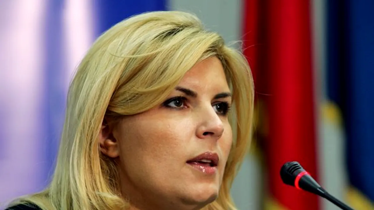 Udrea şi Oprea nu figurează la votul privind disponibilizările. Udrea: Nu poate fi decât o eroare