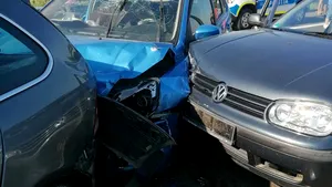 O nouă tamponare în lanţ pe Autostrada Soarelui, cu mai puţine maşini implicate decât carambolul uriaş de vineri