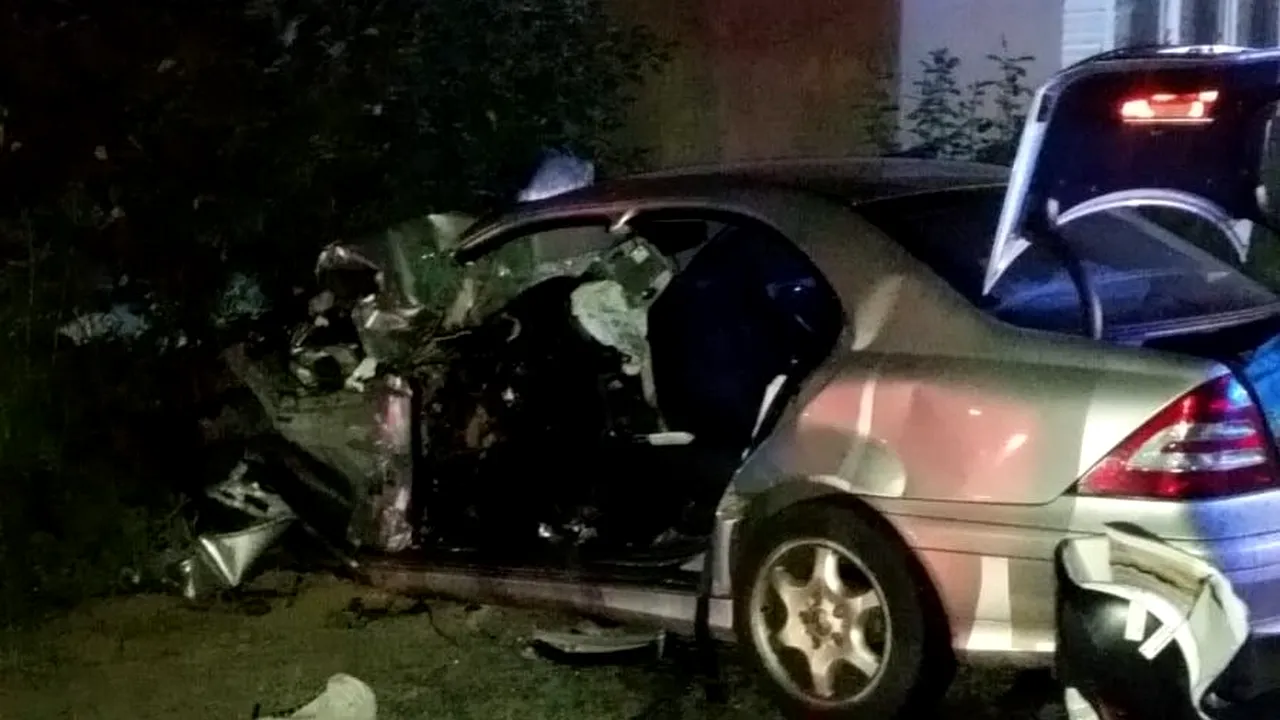 Bistriţa: Un bărbat a murit şi alte 4 persoane, între care 3 copii, au fost rănite într-un accident