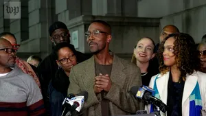 Trei bărbaţi acuzaţi pe nedrept de crimă, declaraţi nevinovaţi după 36 de ani de închisoare 