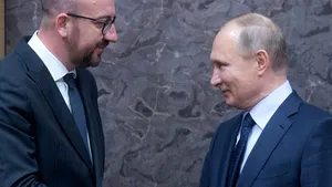 Discuţie între preşedintele Consiliului European şi Vladimir Putin. Uniunea Europeană cere Rusiei să înceteze acţiunile 