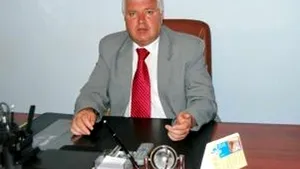 Declaraţia de avere a primarului din Lupeni, Cornel Resmeriţă: Terenuri, case de vacanţă şi spaţii comerciale