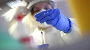 Sancţiuni în Germania, pentru cei care sar rândul la vaccinare. Cazuri semnalate în rândul oficialilor