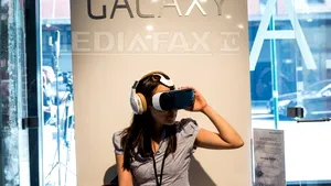 Samsung a lansat un nou smartphone, Galaxy Note 4, şi un dispozitiv pentru realitatea virtuală - GALERIE FOTO