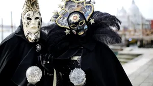 Epidemia de coronavirus pune capăt unei tradiţii faimoase: Carnavalul de la Veneţia se închide din cauza numărului ridicat de cazuri depistate