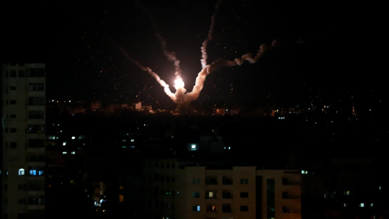 Cel puţin zece morţi în Fâşia Gaza / Egiptul a iniţiat negocieri pentru oprirea operaţiunii israeliene