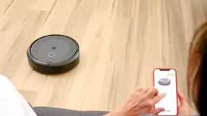 (P) Conga sau Roomba? Care aspirator robot este cel mai potrivit pentru tine