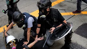 Liderul Hong Kong-ului, Carrie Lam, justifică utilizarea, de către poliţie, a forţei în cadrul protestelor