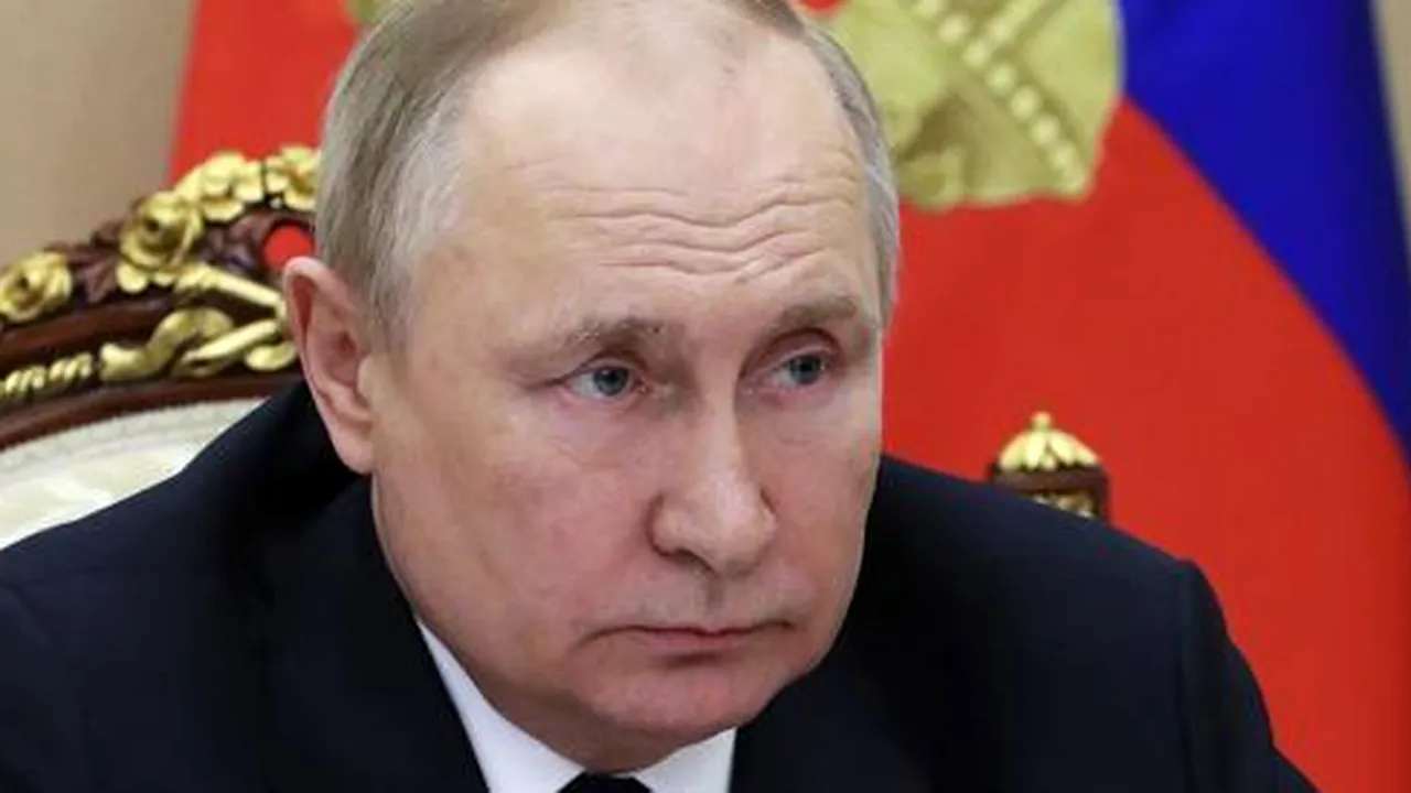 PREZENTUL FĂRĂ PERDEA Marius Oprea / Vladimir Putin, ne-ai trezit! E efectul paradoxal al crimelor tale