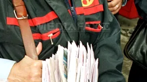 Poştaşul arădean suspectat că a fugit cu peste 15.000 de lei a fost prins cu ajutorul familiei sale