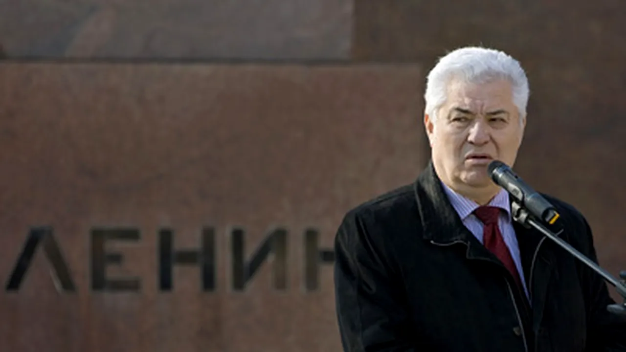 Nouă modalităţi de a rămâne la putere pentru Vladimir Voronin