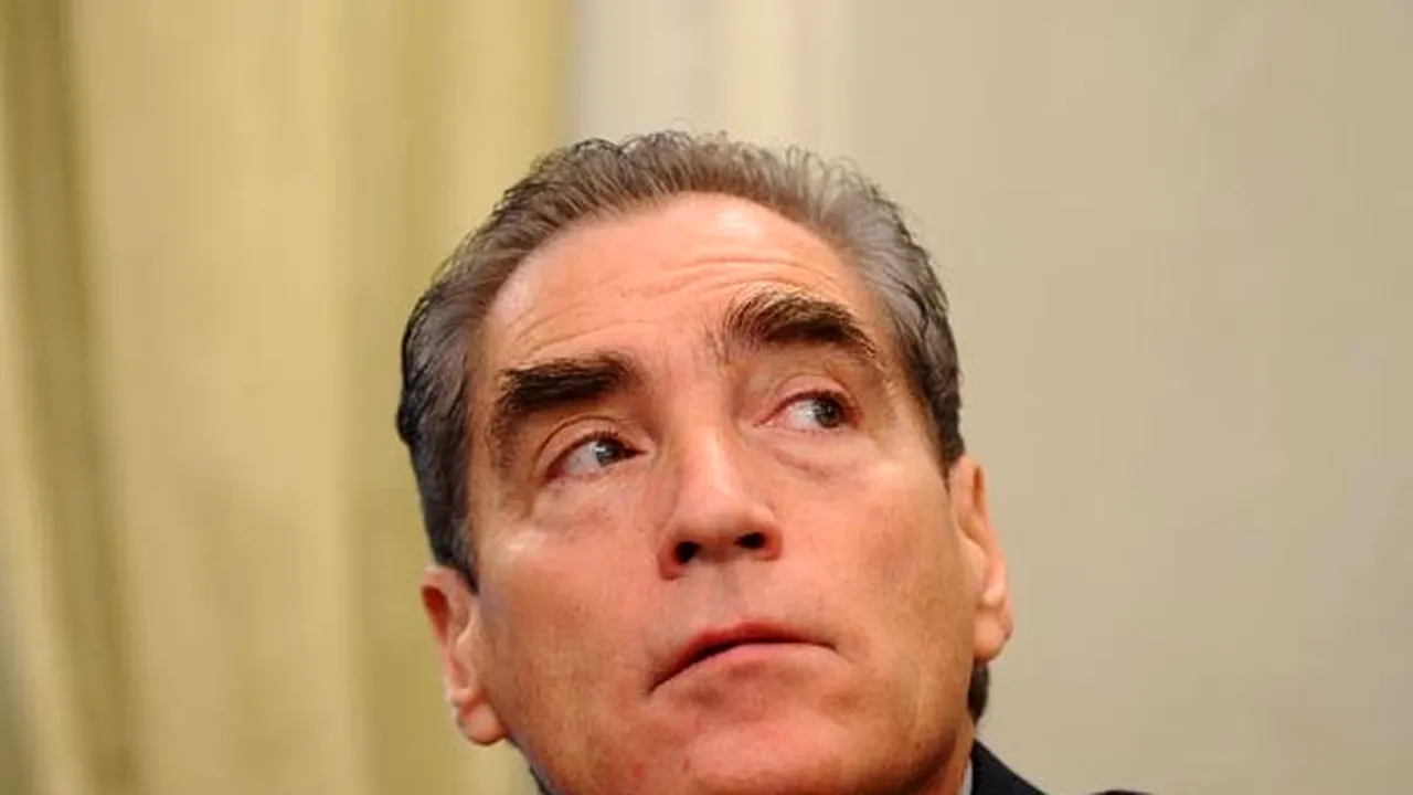 Petre Roman: Fiecare liberal care candidează la alegeri trebuie să cotizeze cu câte 2.500 de euro