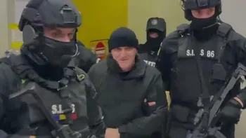 FOTO&VIDEO Primele imagini cu Horațiu Potra. Adus sub escortă în România