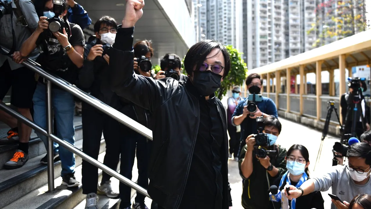 Zeci de activişti prodemocraţie, inculpaţi în Hong Kong pentru acţiuni de subversiune