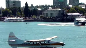 Un avion de mici dimensiuni, cu nouă persoane la bord, s-a prăbuşit în Alaska