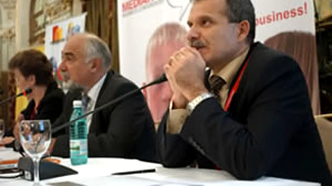 Varujan Vosganian şi Ludovic Orban discută despre dezvoltarea infrastructurii la Construct Forum