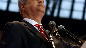 Noile cereri DNA în cazul lui Năstase ar putea fi votate de deputaţi în septembrie