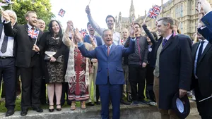 Britanicii care regretă Brexitul abia aşteaptă un nou referendum pentru reintrarea în UE, dar va fi abia peste 10 ani 