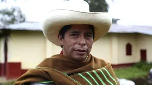 Peru: Pedro Castillo a fost ales preşedintele statului. Distanţă de 44.000 de voturi faţă de politicianul învins